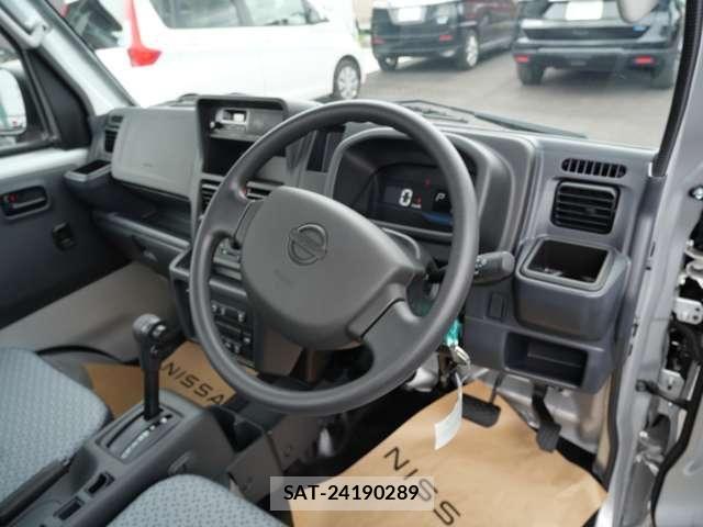 Nissan CLIPPER TRUCK 2026-04 8229271-26