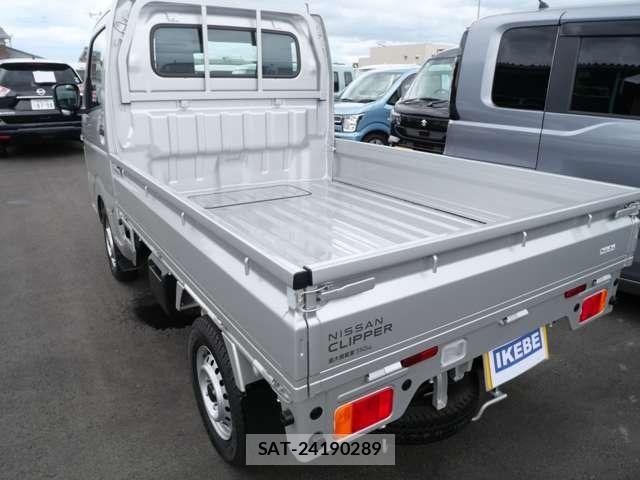 Nissan CLIPPER TRUCK 2026-04 8229271-4