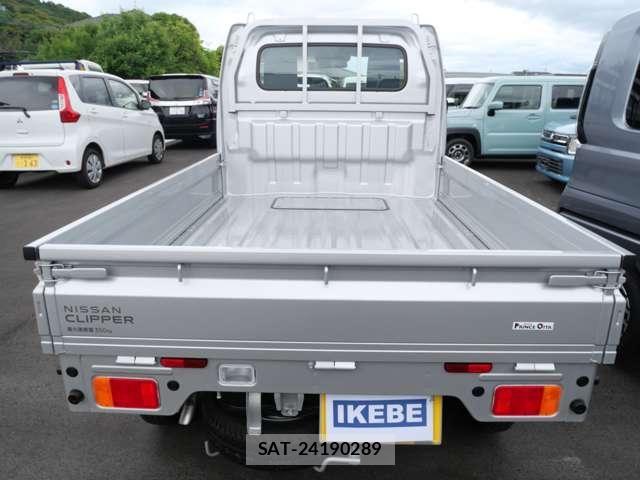 Nissan CLIPPER TRUCK 2026-04 8229271-5