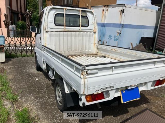 Nissan CLIPPER TRUCK 2004-08 8365164-3