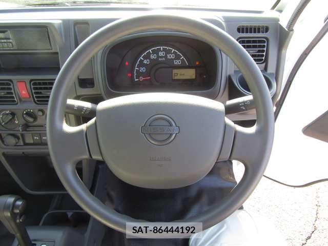 Nissan CLIPPER TRUCK 2026-03 8365162-12
