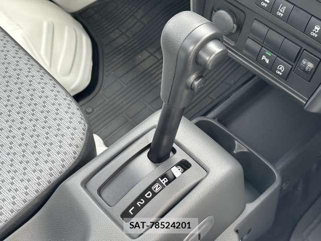 Nissan CLIPPER TRUCK 2026-02 8658434-13