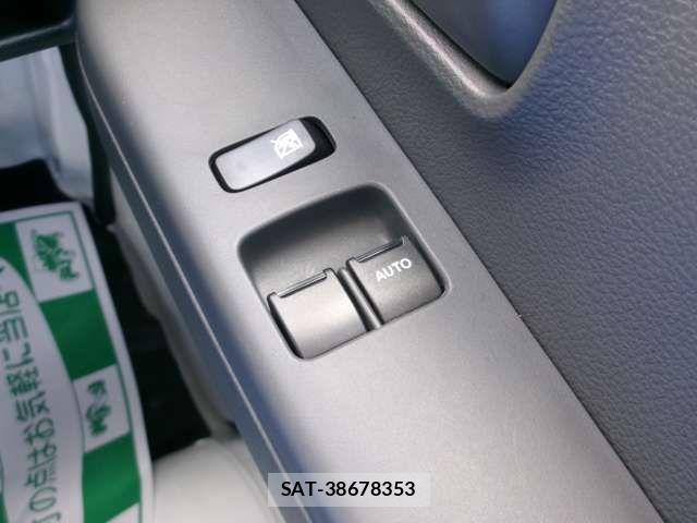 Nissan CLIPPER TRUCK 2026-03 8665953-9