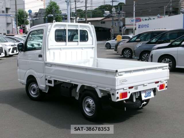 Nissan CLIPPER TRUCK 2026-03 8665953-3
