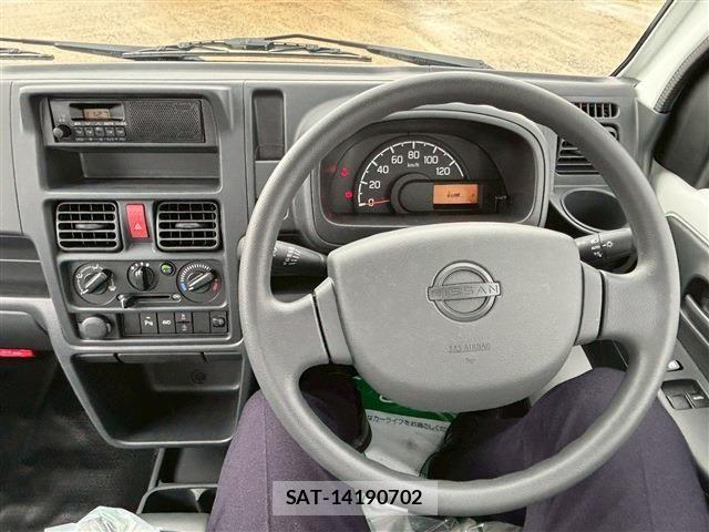 Nissan CLIPPER TRUCK 2024-12 1584979-13
