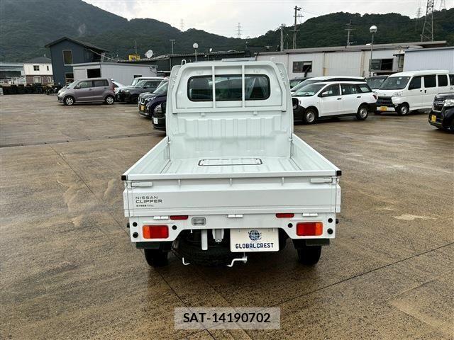Nissan CLIPPER TRUCK 2024-12 1584979-7