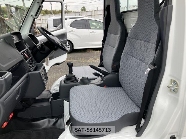 Nissan CLIPPER TRUCK 2026-03 6611076-21