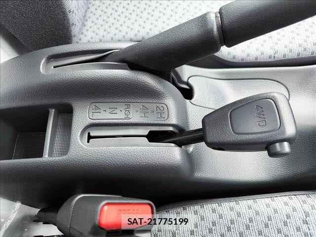 Nissan CLIPPER TRUCK 2026-03 6751061-11