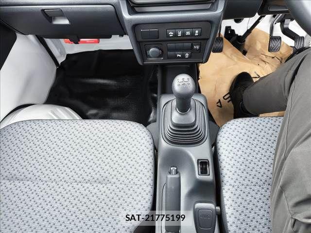 Nissan CLIPPER TRUCK 2026-03 6751061-6