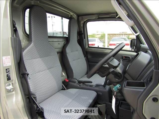 Nissan CLIPPER TRUCK 2026-03 6992353-10