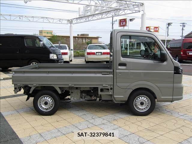 Nissan CLIPPER TRUCK 2026-03 6992353-17