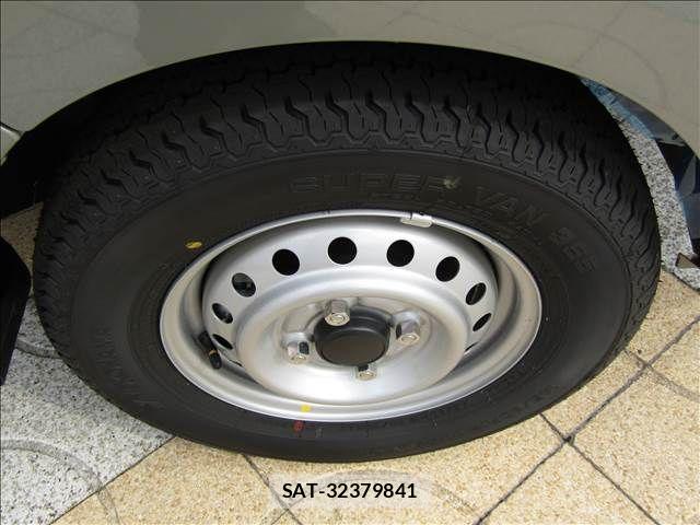 Nissan CLIPPER TRUCK 2026-03 6992353-25