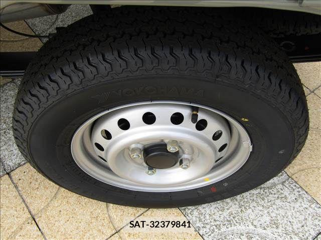 Nissan CLIPPER TRUCK 2026-03 6992353-27