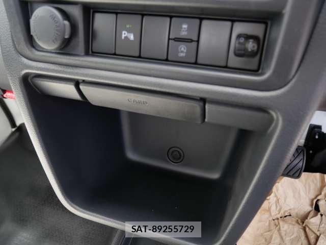 Nissan CLIPPER TRUCK 2026-02 7216175-18