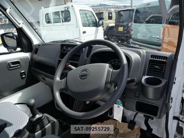 Nissan CLIPPER TRUCK 2026-02 7216175-23