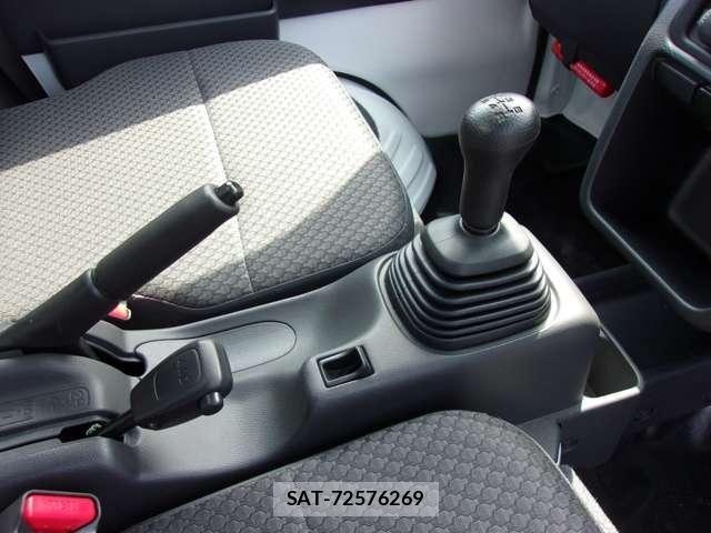 Nissan CLIPPER TRUCK 2025-05 7326249-16