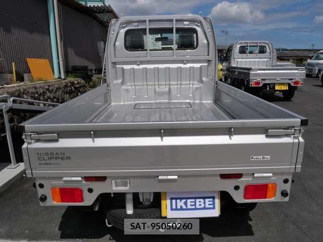 Nissan CLIPPER TRUCK 2026-02 8335244-5