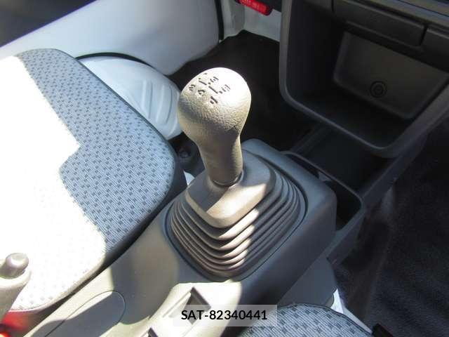 Nissan CLIPPER TRUCK 2026-03 8365167-18