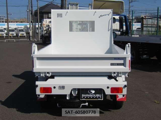 Nissan CLIPPER TRUCK 2026-03 8365166-5
