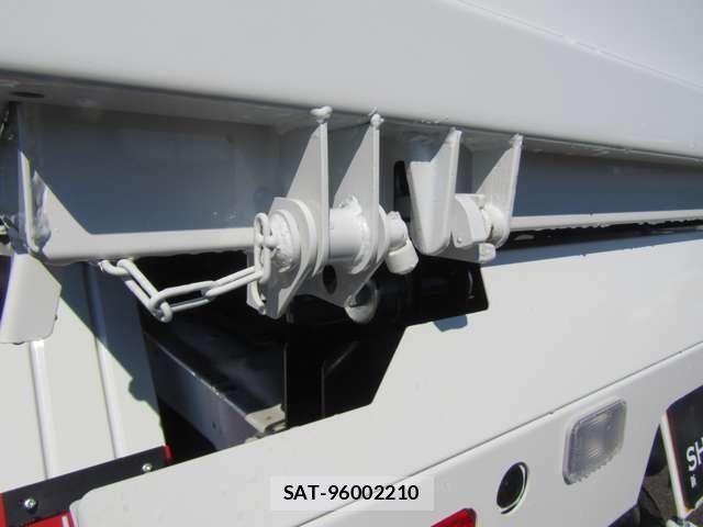 Nissan CLIPPER TRUCK 2026-03 8365165-9