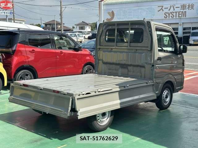 Nissan CLIPPER TRUCK 2026-03 8561450-9