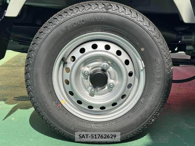 Nissan CLIPPER TRUCK 2026-03 8561450-11