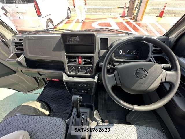 Nissan CLIPPER TRUCK 2026-03 8561450-5