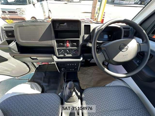 Nissan CLIPPER TRUCK 2026-06 8561449-5