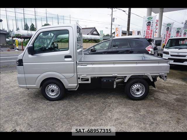 Nissan CLIPPER TRUCK 2026-08 8658435-7