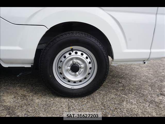 Nissan CLIPPER TRUCK 2026-08 8658438-17