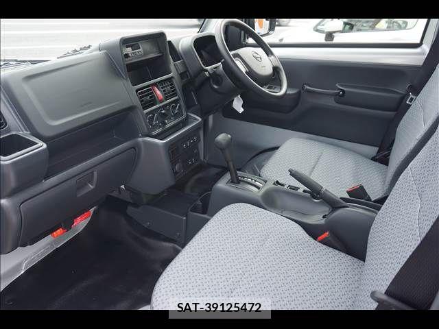 Nissan CLIPPER TRUCK 2026-09 8879121-9