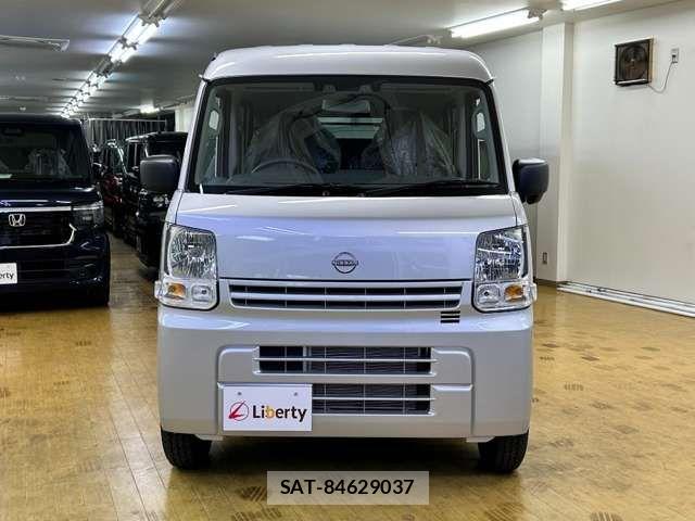 Nissan CLIPPER VAN 2026-03 6903320-4