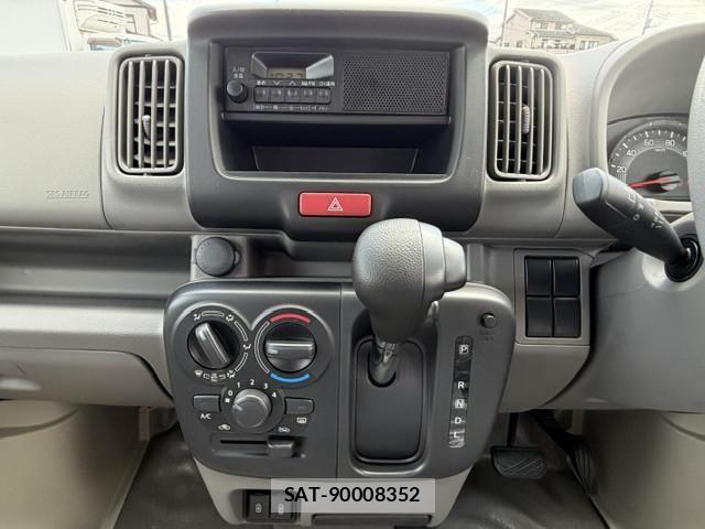 Nissan CLIPPER VAN 2026-05 7250173-12