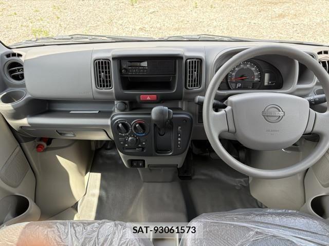 Nissan CLIPPER VAN 2026-05 7250172-11