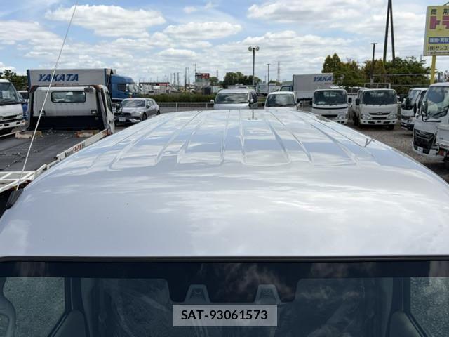 Nissan CLIPPER VAN 2026-05 7250172-25
