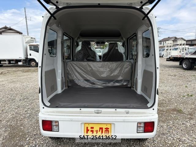 Nissan CLIPPER VAN 2026-06 7499924-8