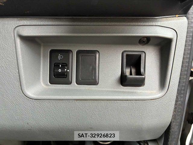 Nissan CLIPPER VAN 2012-03 7783523-12