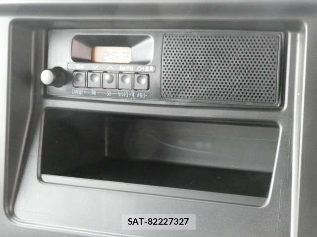 Nissan CLIPPER VAN 2026-06 8313717-3