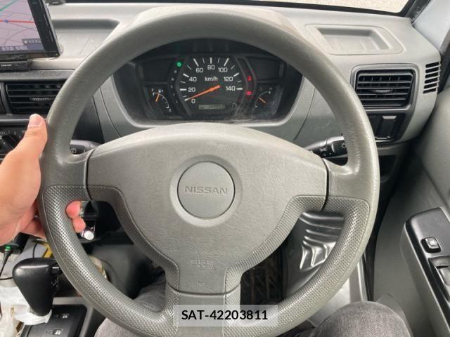 Nissan CLIPPER VAN 2006-11 8335247-11