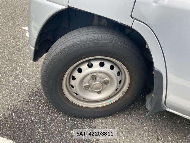 Nissan CLIPPER VAN 2006-11 8335247-6
