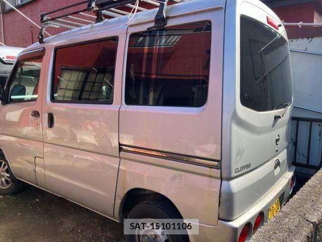 Nissan CLIPPER VAN 2004-03 8335248-2