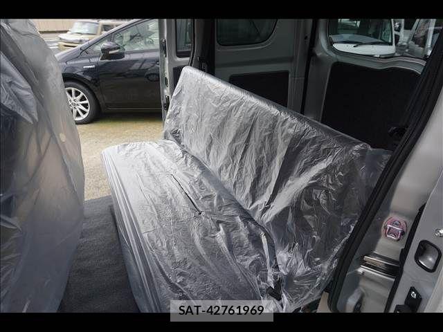 Nissan CLIPPER VAN 2026-08 8658440-7