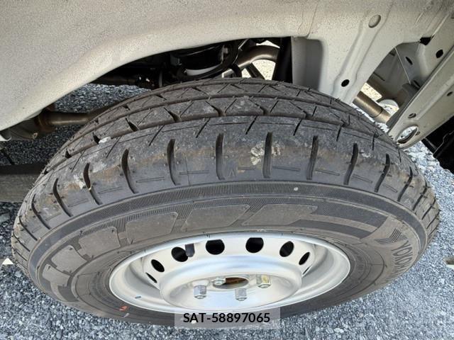 Nissan CLIPPER VAN 2026-05 6903334-22