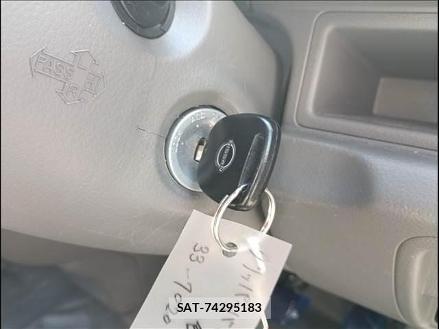 Nissan CLIPPER VAN 2024-11 6992371-22