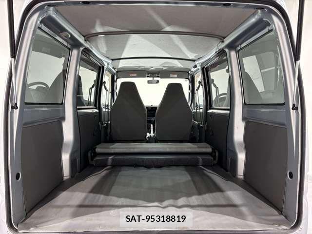 Nissan CLIPPER VAN 2005-11 7357181-17