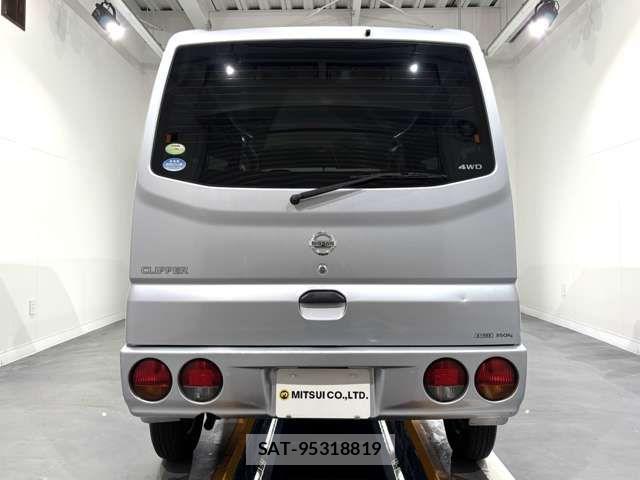 Nissan CLIPPER VAN 2005-11 7357181-6
