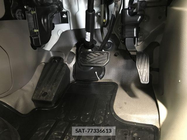 Nissan CLIPPER VAN 2024-11 7357185-17