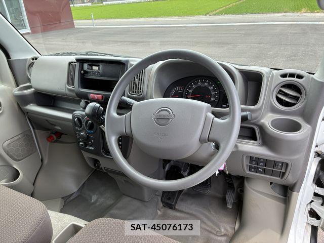Nissan CLIPPER VAN 2024-09 7615565-12