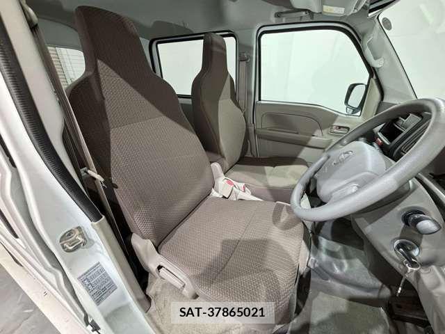 Nissan CLIPPER VAN 2024-08 7721925-10