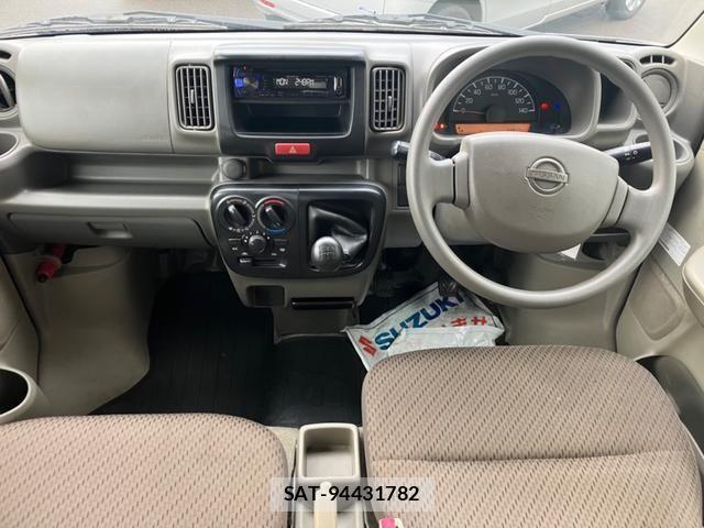 Nissan CLIPPER VAN 2017-06 7960962-13